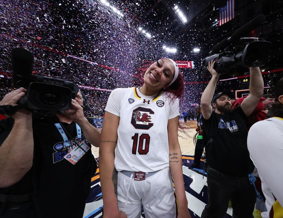 Brasileira Kamilla Cardoso jogadora de basquete